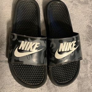 Men’s NIKE slides